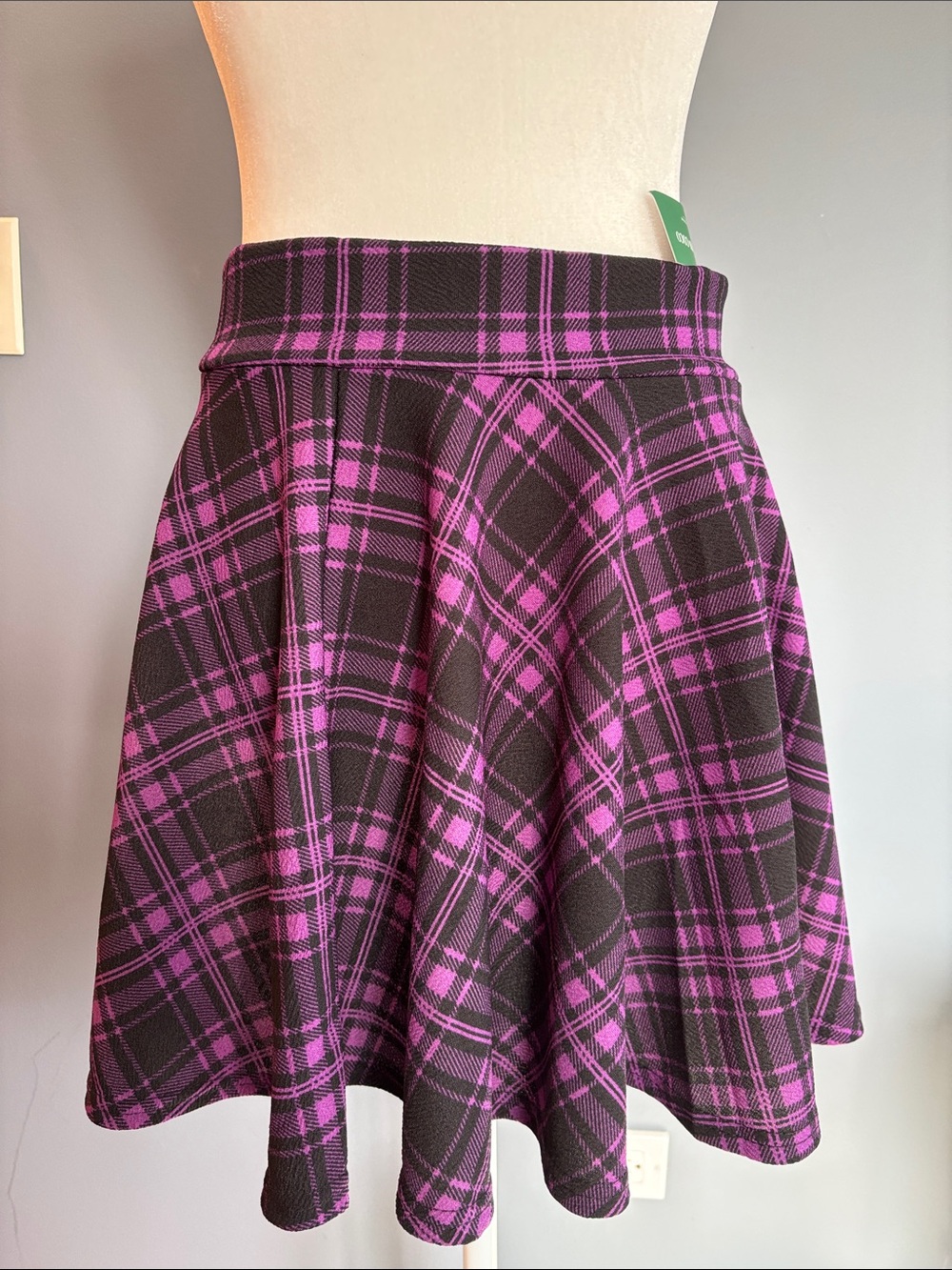 NWT Urban Coco Black & Purple Plaid Circle Skirt